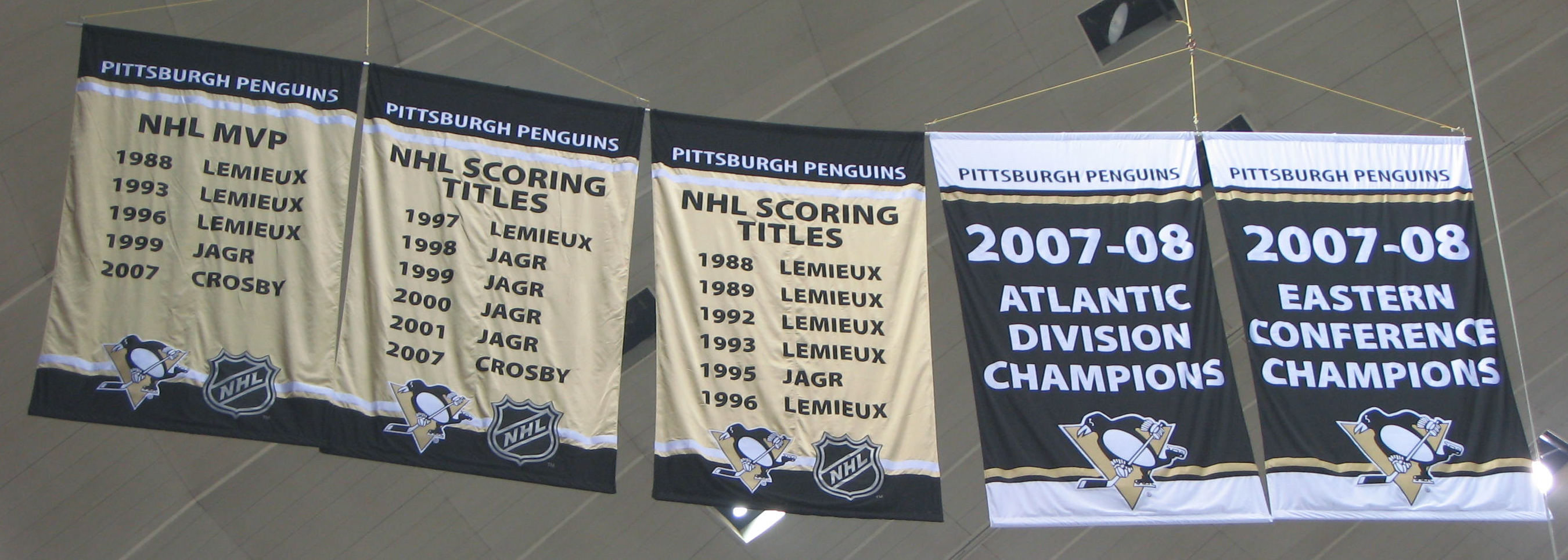 New Pens' banner to honor 2007-2008 season accomplishments
