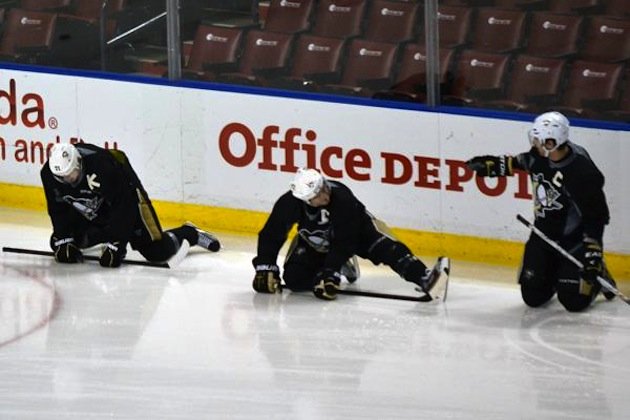 Pens' players wear C at morning skate